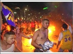 lakers_win_2000.jpg